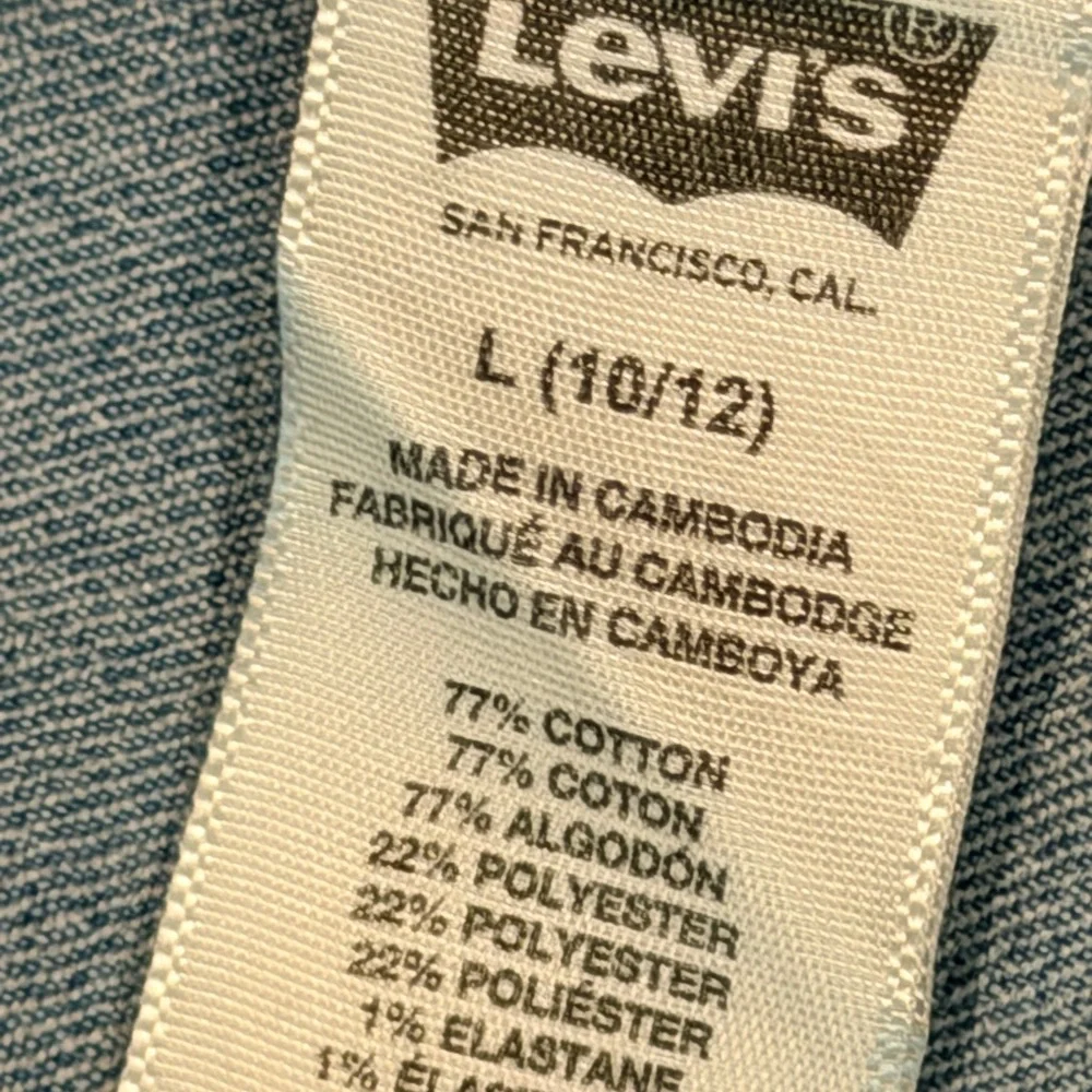 Levi’s Denim Jacket Youth Size L (10/12) Classic Jean Jacket